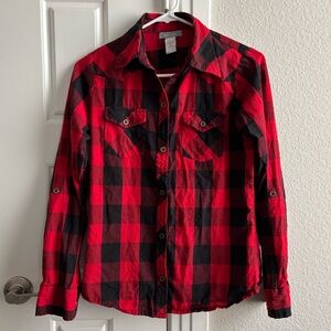 dELiA*s plaid button-up shirt with convertible sleeves, red & black (size S)